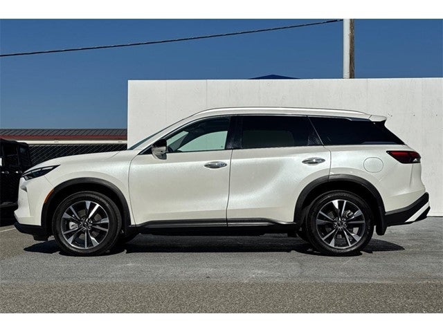 2023 INFINITI QX60 LUXE AWD