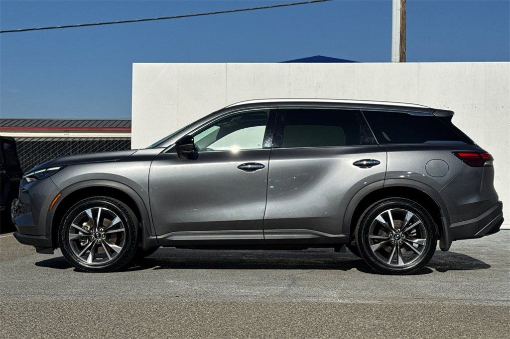 2023 INFINITI QX60 LUXE AWD