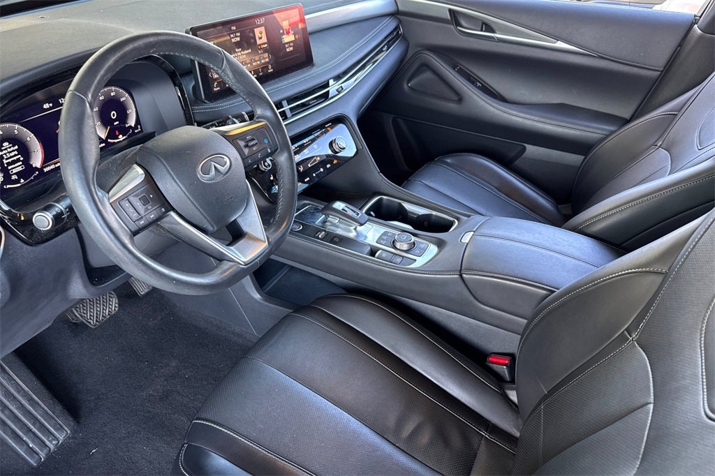 2023 INFINITI QX60 LUXE AWD