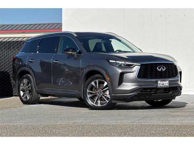 2023 INFINITI QX60 LUXE AWD