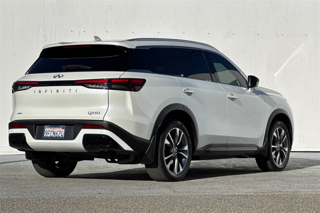 2023 INFINITI QX60 LUXE AWD