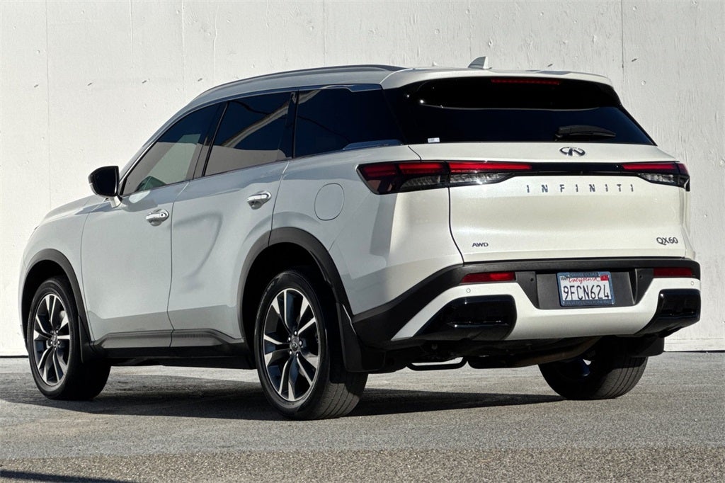 2023 INFINITI QX60 LUXE AWD