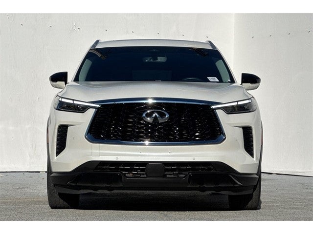 2023 INFINITI QX60 LUXE AWD