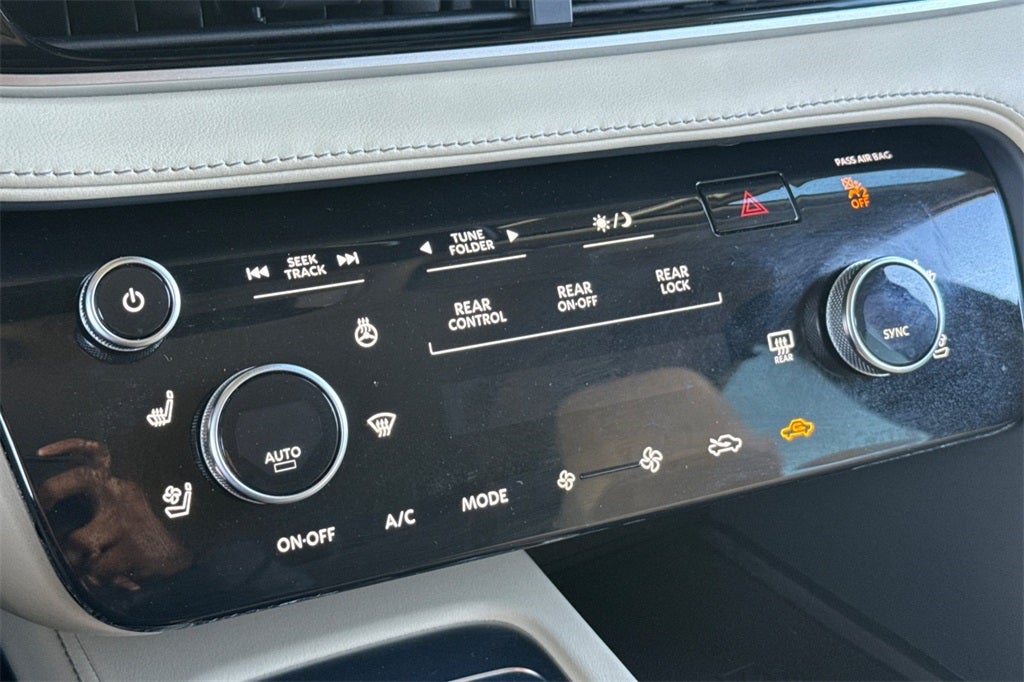 2023 INFINITI QX60 LUXE AWD