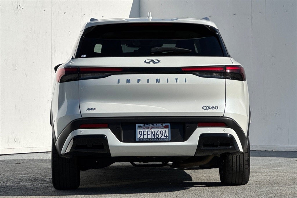 2023 INFINITI QX60 LUXE AWD