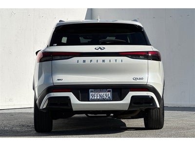 2023 INFINITI QX60 LUXE AWD