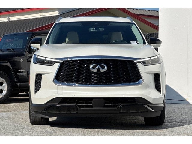 2023 INFINITI QX60 LUXE AWD