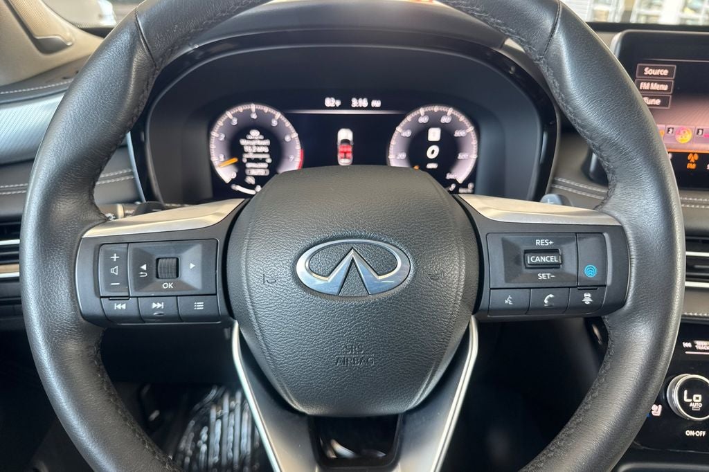 2023 INFINITI QX60 LUXE