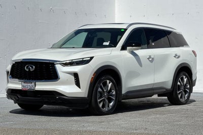 2023 INFINITI QX60 LUXE
