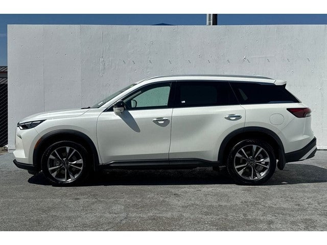 2023 INFINITI QX60 LUXE AWD