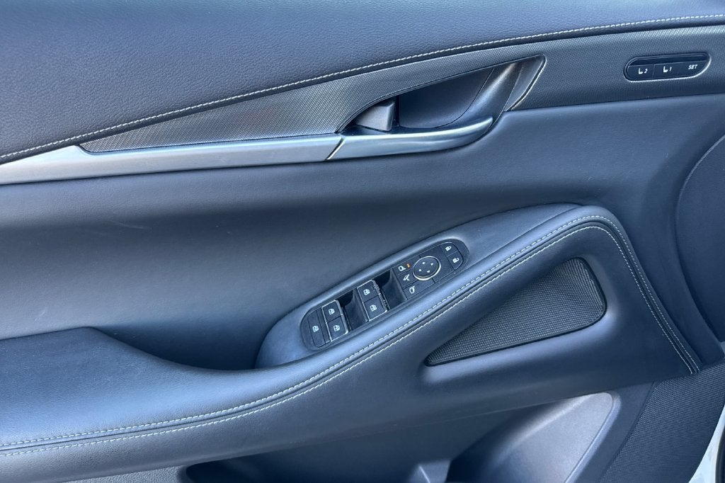 2023 INFINITI QX60 LUXE AWD