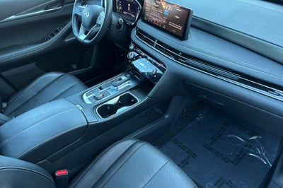 2023 INFINITI QX60 LUXE AWD