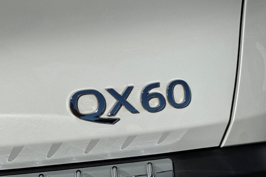 2023 INFINITI QX60 LUXE AWD