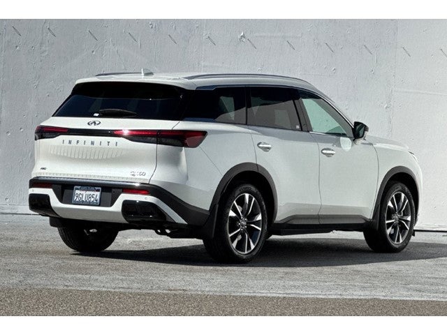 2023 INFINITI QX60 LUXE AWD