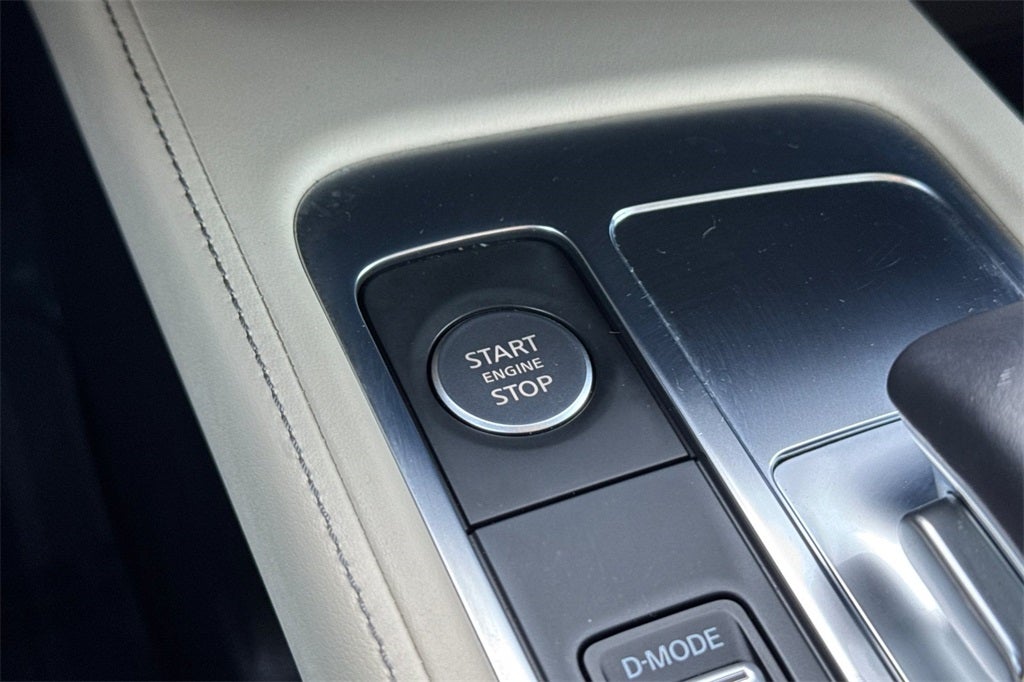 2023 INFINITI QX60 LUXE AWD