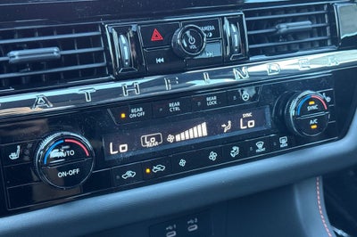 2026 Nissan Pathfinder Rock Creek®