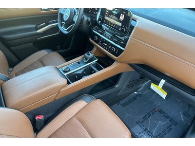 2024 Nissan Pathfinder Platinum