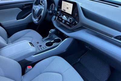 2024 Toyota Highlander Hybrid LE