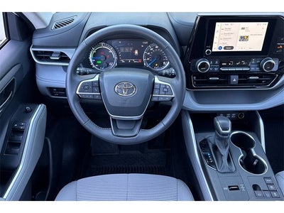2024 Toyota Highlander Hybrid LE