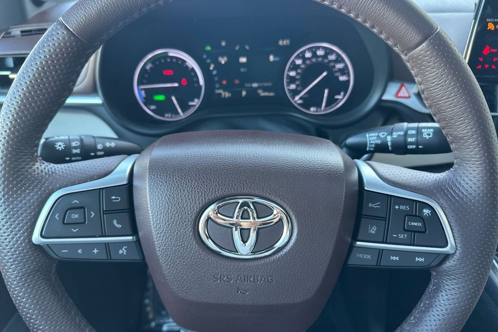 2022 Toyota Sienna Platinum 7 Passenger