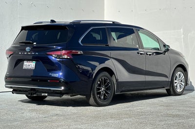 2022 Toyota Sienna Platinum 7 Passenger