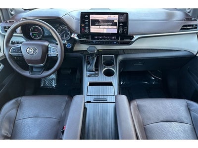 2022 Toyota Sienna Platinum 7 Passenger