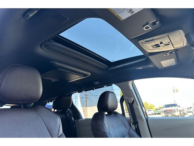 2022 Toyota Sienna Platinum 7 Passenger