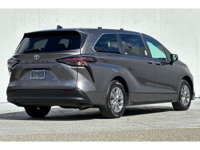 2024 Toyota Sienna XLE 7 Passenger