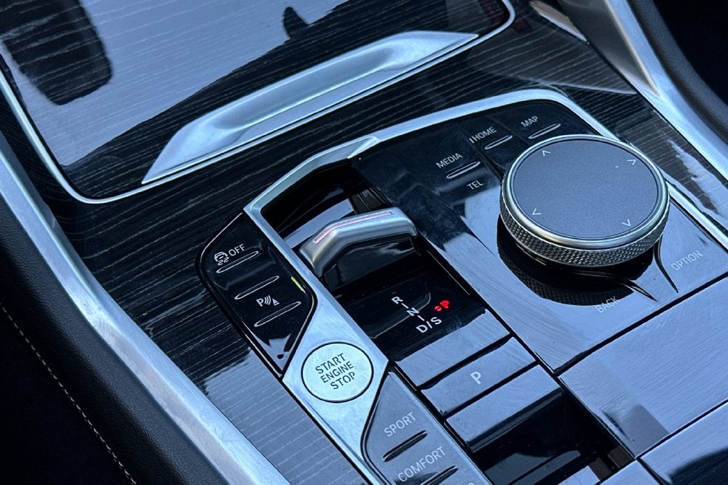 2024 BMW X6 xDrive40i