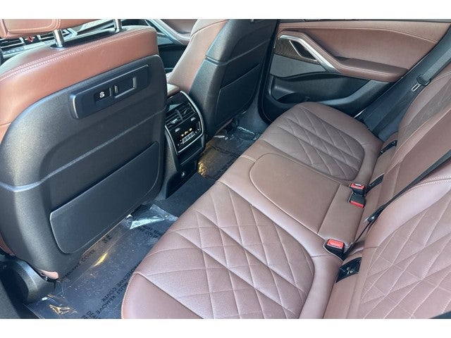2023 BMW X6 xDrive40i