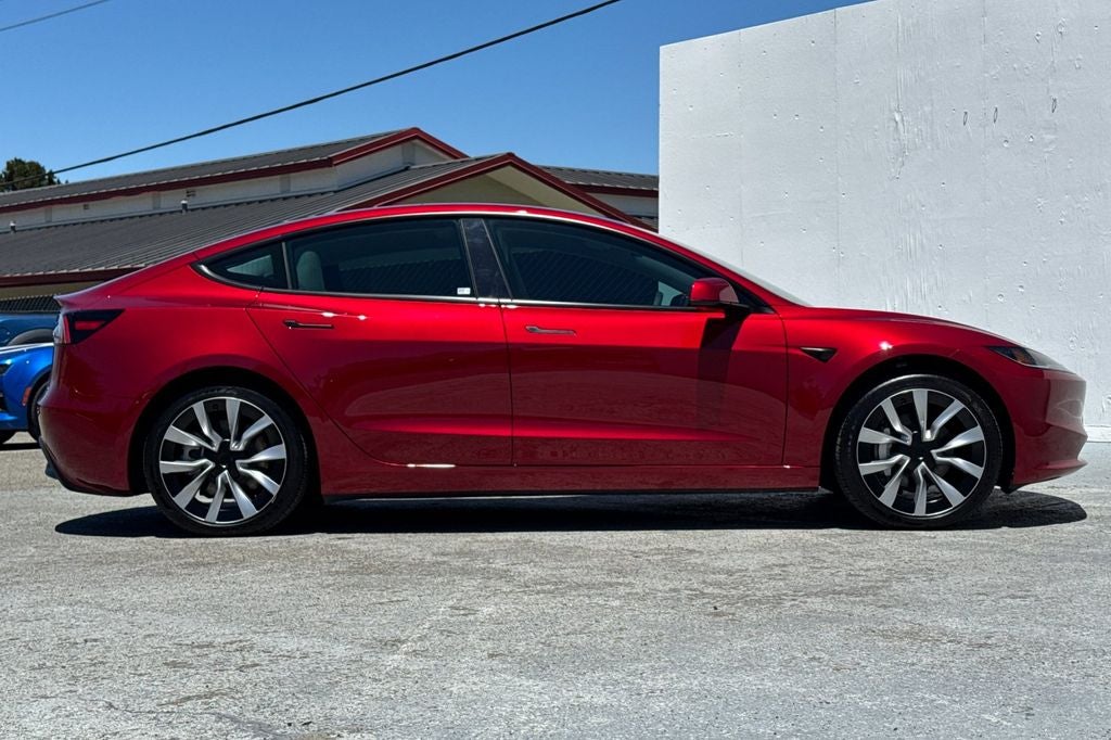 2025 Tesla Model 3 Long Range