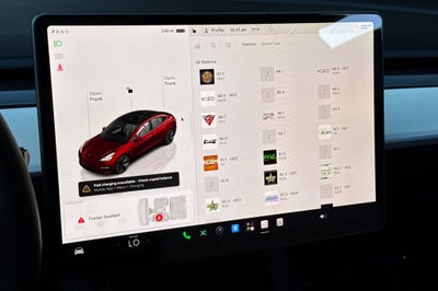 2023 Tesla Model 3 .