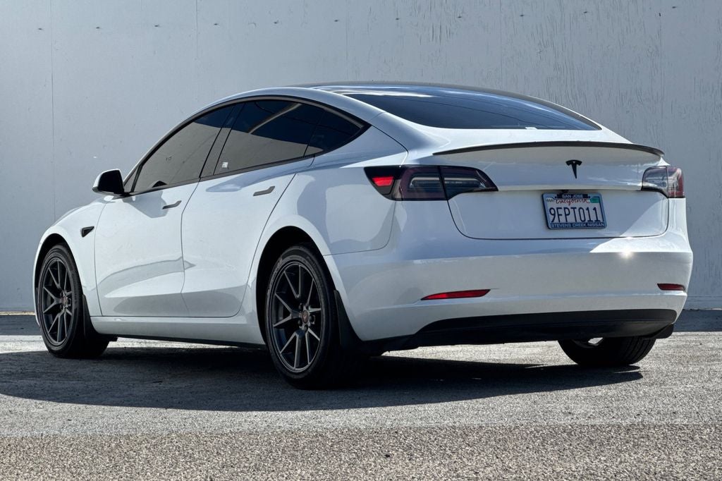 2023 Tesla Model 3 .