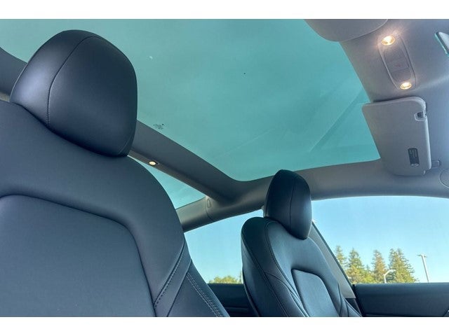 2023 Tesla Model 3 .