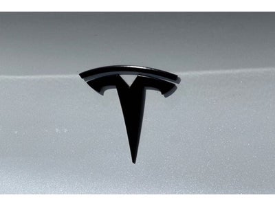 2023 Tesla Model 3 .