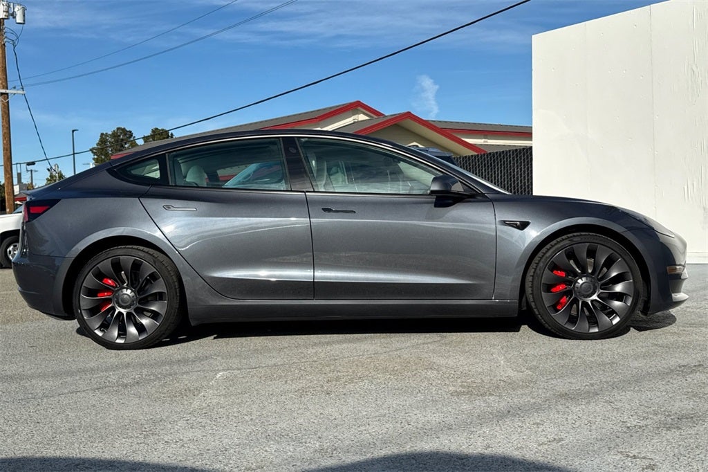 2023 Tesla Model 3 Performance
