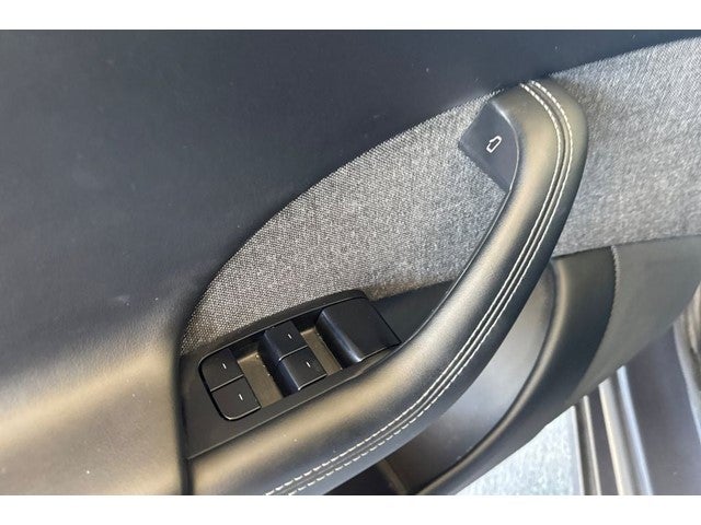 2022 Tesla Model S Base