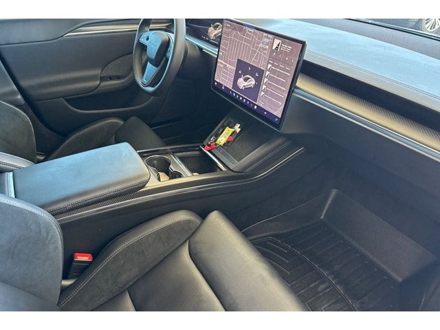 2025 Tesla Model S Plaid
