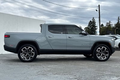 2024 Rivian R1T Adventure