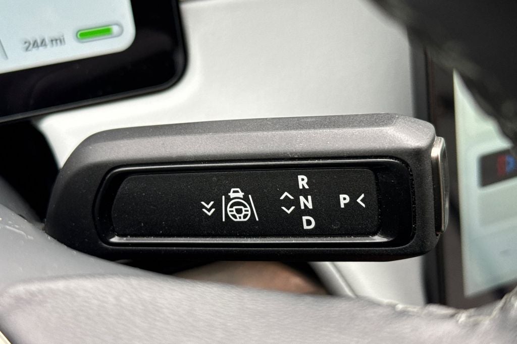 2024 Rivian R1T Adventure