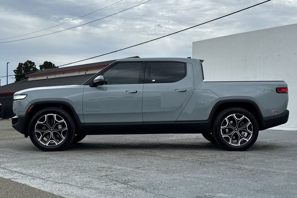 2024 Rivian R1T Adventure