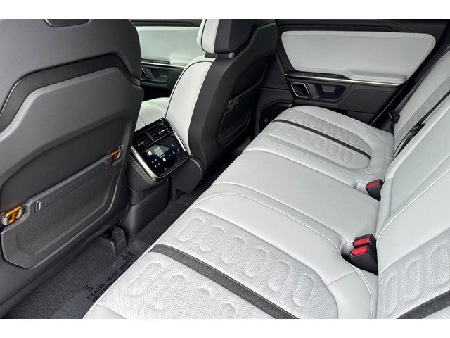 2024 Rivian R1T Adventure