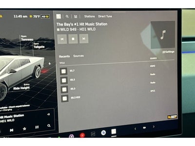 2025 Tesla Cybertruck .