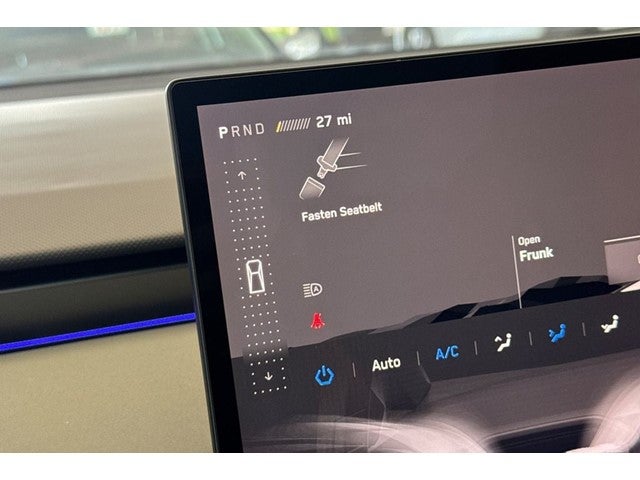 2025 Tesla Cybertruck .