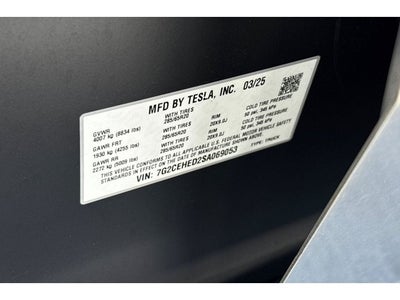 2025 Tesla Cybertruck .