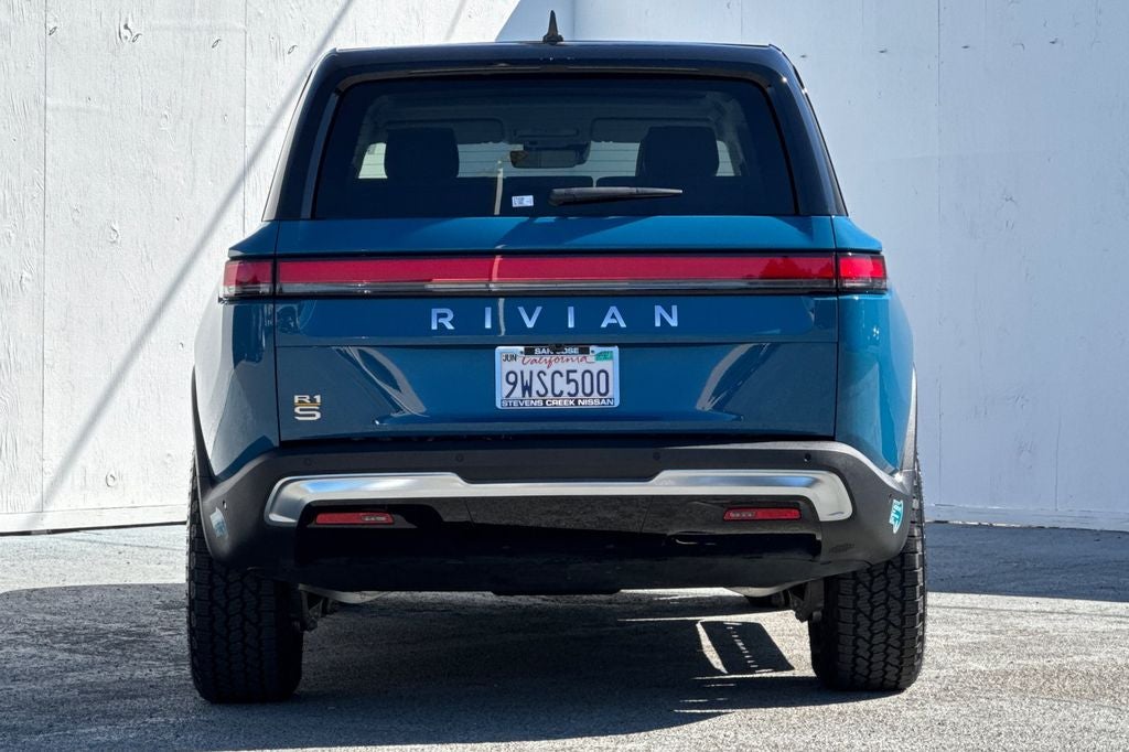 2023 Rivian R1S Adventure
