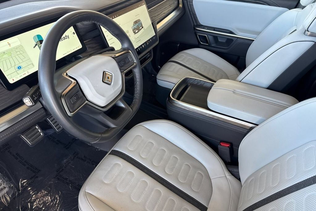 2023 Rivian R1S Adventure