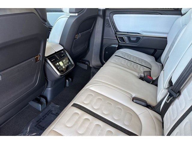 2023 Rivian R1S Adventure