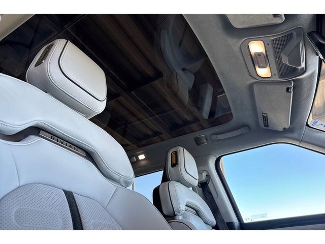 2023 Rivian R1S Adventure