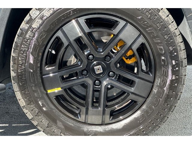 2023 Rivian R1S Adventure